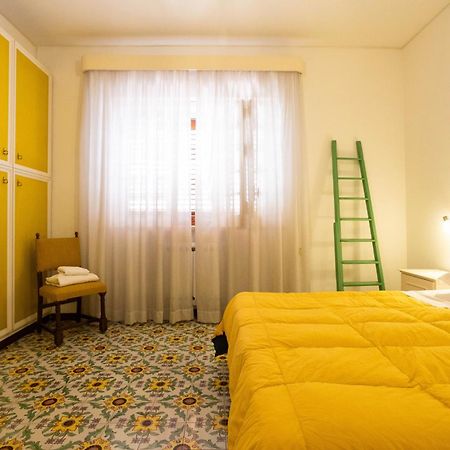 Вилла Casa Ibiscus Монделло Экстерьер фото